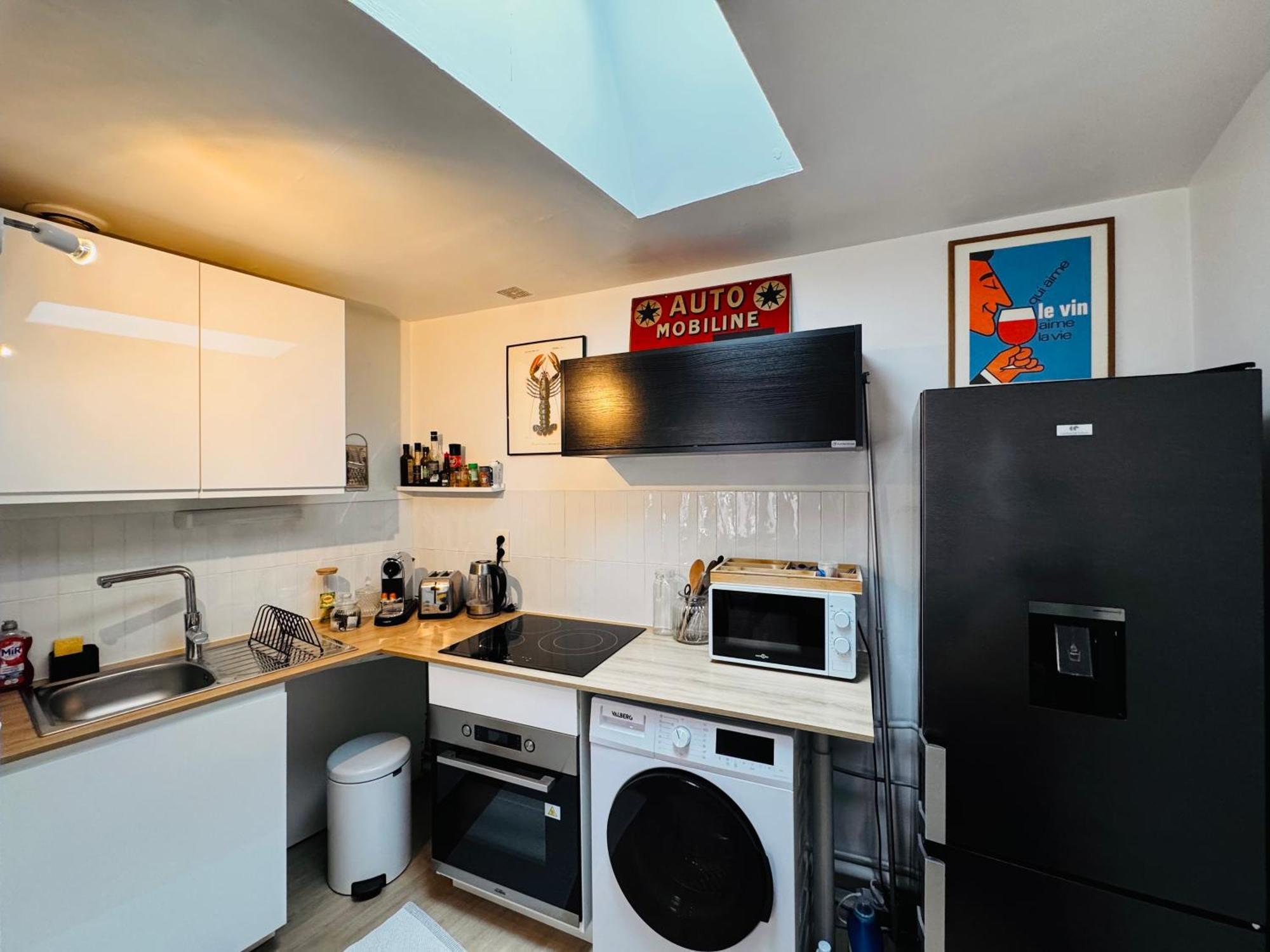 Апартаменты Le Petit Re, Hypercentre, Garage Prive, Terrasse Ньор Экстерьер фото